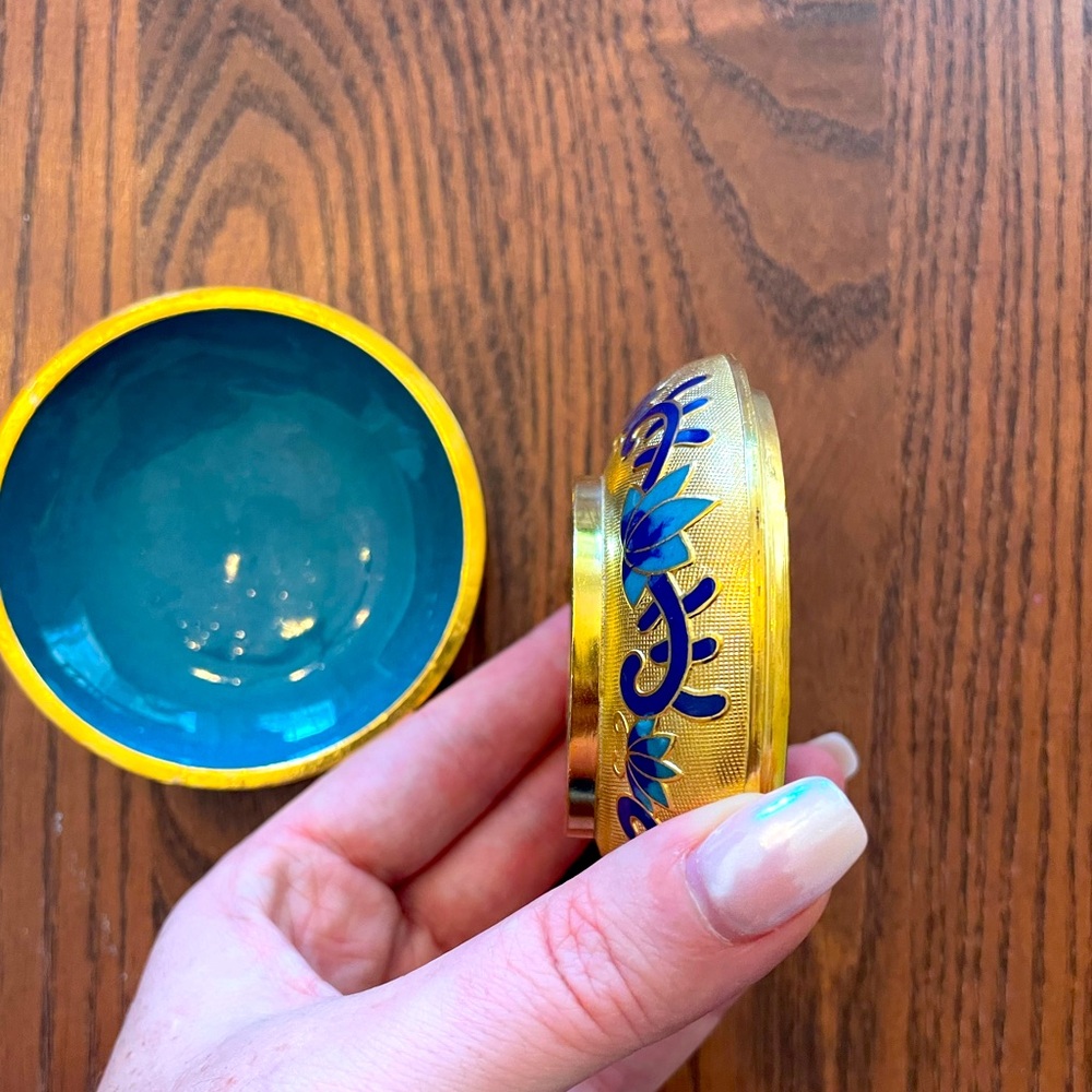Cloisonné trinket and jewelry box - Picture 7 of 9